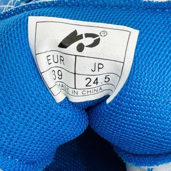 Women's' Blue Soccer Cleats with Geometric Design Size 39 - Picture 6 of 6